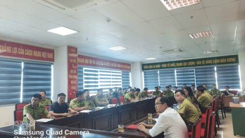 HỘI NGHỊ TOÀN QUỐC NGHIÊN CỨU, HỌC TẬP, QUÁN TRIỆT VÀ TRIỂN KHAI THỰC HIỆN MỘT SỐ NGHỊ QUYẾT, CHỈ THỊ CỦA BỘ CHÍNH TRỊ