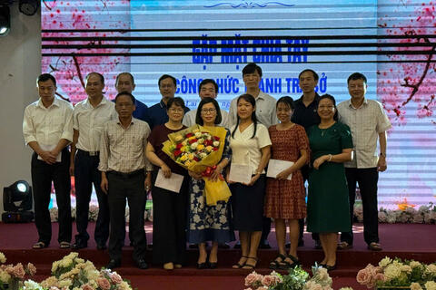 CHIA TAY CÔNG CHỨC THANH TRA CHUYỂN CÔNG TÁC