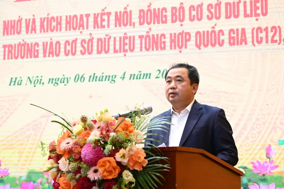 Ông Trần Đức Thắng, Ủy viên Bộ Chính trị, Bộ trưởng Bộ Nông nghiệp và Môi trường phát biểu khai mạc. Ảnh: Kiều Chi.